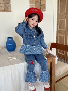 SHEIN Niebieski strój dżinsowy dla dziewcząt o luźnym kroju, z łączoną tkaniną w kwiaty i dekoracją z koronki