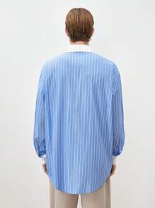 Manfinity VCAY 男款常規版型長袖披肩編織條紋襯衫，適合春秋季節 - 淺藍色 - 查看 6