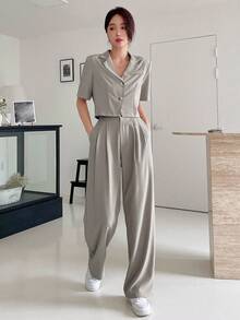 DAZY Conjunto de traje de chaqueta de manga corta con botones frontales y pantalón de vestir con bolsillos de unicolor - Gris Claro - Ver 3