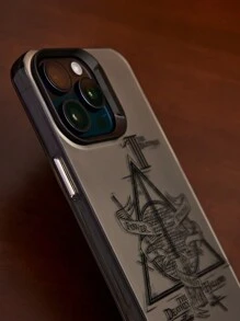 HARRY POTTER X SHEIN 死亡圣器几何与字母印花银色手机壳，礼物