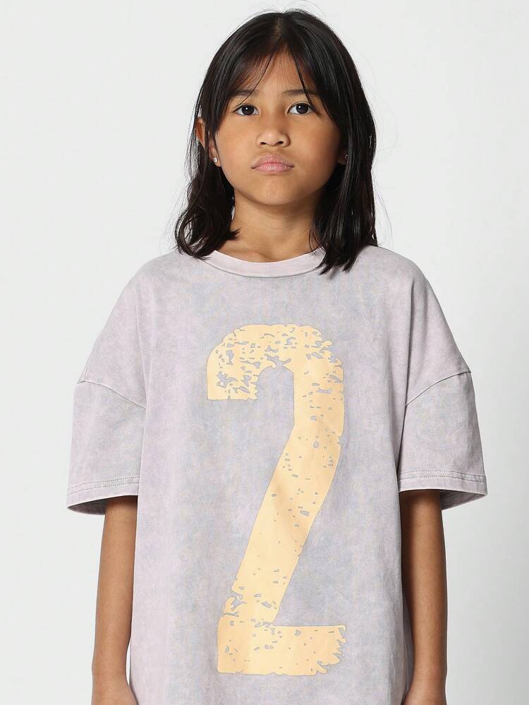 Luźna koszulka z numerami i nadrukiem logo z tyłu