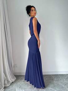 Elenzga Maxikleid für Frauen mit hohem Schlitz, schräger Schulter und Mesh-Einsatz