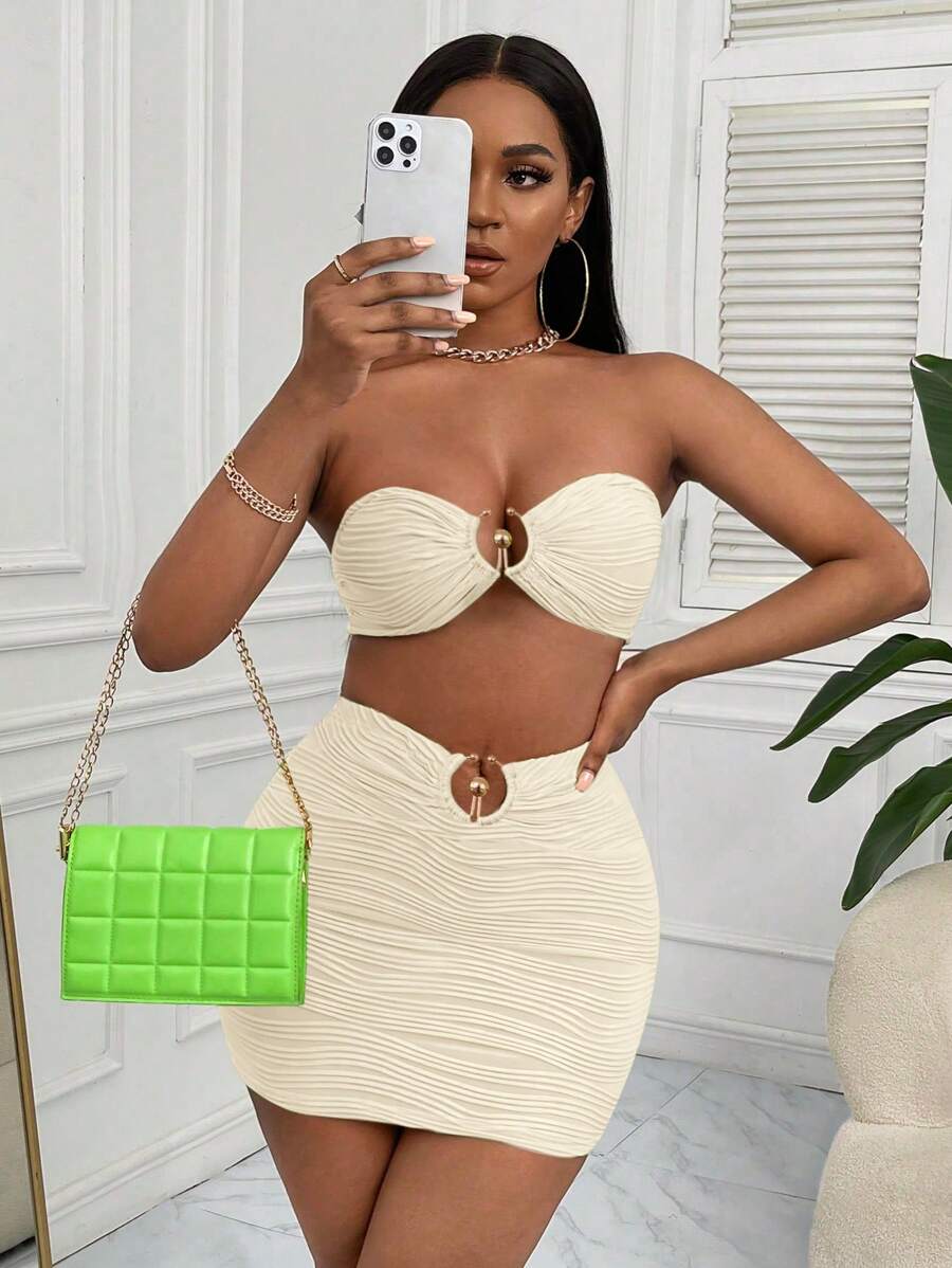 SHEIN SXY Bộ 2 chiếc nhẫn tròn xếp li hở lưng và họa tiết váy thường ngày thời trang rộng rãi - Màu be - Xem 1