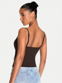 SHEIN BAE 黑色纯色蝴蝶结系带露背性感短款上衣，适合女士夜间外出、夏季派对、音乐会、锐舞派对和音乐节等场合。 - 咖啡棕 - 查看 2