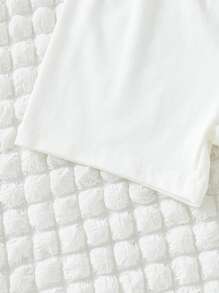 SHEIN 3入組寶寶男童休閒運動簡約基礎款可愛有趣印花標籤短褲,春夏戶外裝扮 - 彩色 - 查看 3