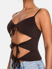 SHEIN BAE 黑色纯色蝴蝶结系带露背性感短款上衣，适合女士夜间外出、夏季派对、音乐会、锐舞派对和音乐节等场合。 - 咖啡棕 - 查看 6