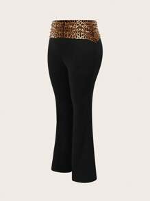 SHEIN EZwear Pantalones de estampado de leopardo de talla grande con pierna acampanada estrecha