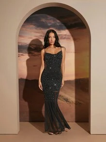 SHEIN Unity Damska czarna sukienka z siateczkowym paskiem typu spaghetti i błyszczącą dekoracją ze strasu, lato