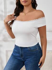 SHEIN Essnce 大码女式白色蕾丝拼接露肩 T 恤，夏季 - 白色 - 查看 4