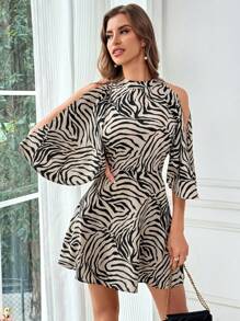 SHEIN Privé Đầm ngắn trễ vai in họa tiết ngẫu nhiên dành cho nữ - Nhiều màu - Xem 5