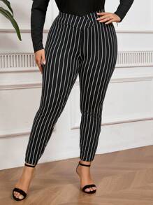 SHEIN Tall CURVE Pantalones rayados en blanco y negro de ajuste ceñido y cuello en V elegante para talla grande, adecuados para ir al trabajo - Blanco y Negro - Ver 6