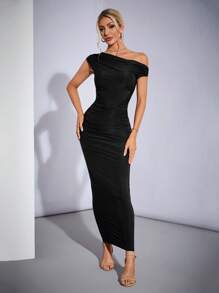 SHEIN Tall Vestido de fiesta largo para mujer de corte ajustado con cuello asimétrico descubierto en negro sólido y con detalle fruncido - Negro - Ver 7