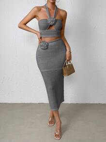 Zolique Solid 3d Rose Cut Out Crop Halter Top & Skirt - Grey - View 5
