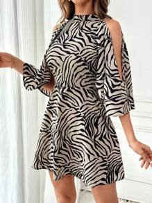 SHEIN Privé Đầm ngắn trễ vai in họa tiết ngẫu nhiên dành cho nữ - Nhiều màu - Xem 4