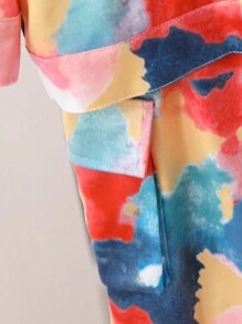 SHEIN 2入組年輕男孩彩色印花長袖衣褲套裝 - 彩色 - 查看 6