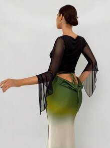 Aloruh Áo thun nữ cổ chữ V sâu màu đen bán trong suốt viền bất đối xứng có bo tay áo phong cách đường phố trẻ trung - màu đen - Xem 2