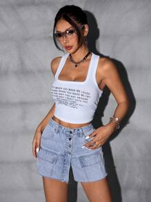 SHEIN Essnce 纽扣门襟翻盖口袋毛边下摆牛仔短裙 - 淺色水洗藍 - 查看 6