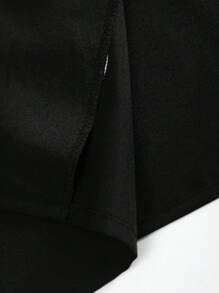 Manfinity Homme 男士純色鈕扣襯衫和短褲，適用於夏季 - 黑色 - 查看 4