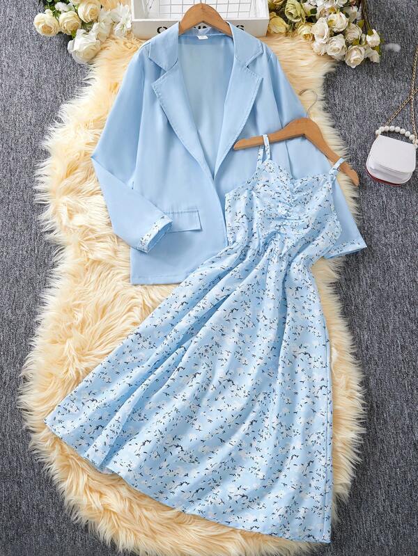 SHEIN Girls' Ditsy Floral Spaghetti Strap Jumpsuit And Peter Pan Collar Faux Pocket Solid Color Jacket 2pcs/Set