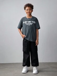 SHEIN Tween Boy's Letter Print Drop Shoulder Short Sleeve T-Shirt And Cargo Pants Set With Patch Pockets