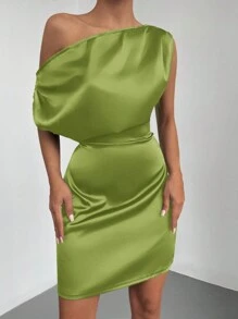 RueChic Solid Asymmetrical Neck Dress - Green - View 4