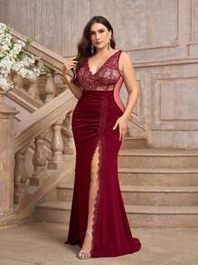 SHEIN Belle 加大码勃艮第红色优雅礼服，性感蕾丝拼接，高侧开衩，适合舞会或晚会、婚礼宾客礼服、长袍 - 酒紅色 - 查看 3