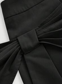 SHEIN MOD Khaki Color Women's Shorts With Large Bow Design