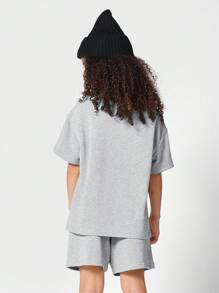SUMWON Tricou pentru copii unisex cu imprimeu și set scurt 2 piese - Gri deschis - Vizualizare 2