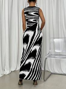 Chiquease Women's Autumn Winter Sexy Jacquard Knitted Long Dress, Bodycon Maxi Skirt - Black and White - View 4
