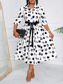 SHEIN Lady Vestido de poá preto e branco impresso, roupas de mulher plus size para o outono, roupas de professora, vestido branco de professora, vestido de professora preto e branco, vestidos de outono brancos, saias brancas, vestidos de mulher brancos, para todas as estações - Preto e Branco - Visão 3