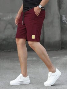 Manfinity Homme 宽松男士短裤，字母贴片，腰部抽绳 - 酒紅色 - 查看 3