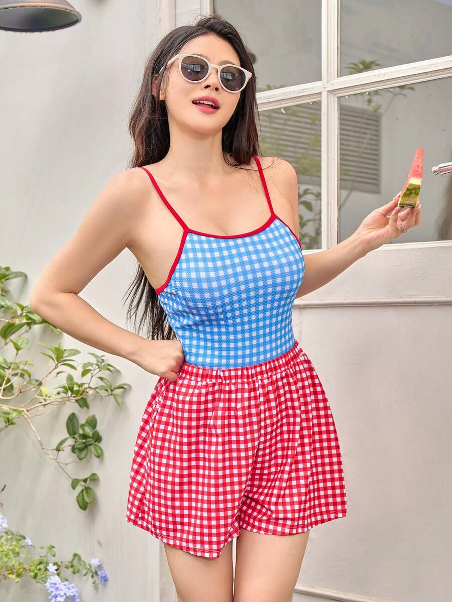 女士假日格纹饰边肩带休闲连体泳衣，带随机印花图案，夏季