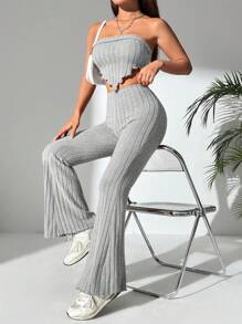 SHEIN PETITE Conjunto casual de verano para mujeres con top de banda asimétrico y pantalones acampanados en unicolor