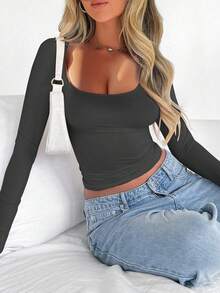 Chiquease Scoop Neck Ruched Side Crop Tee For Dailywear Fall Cloth For Women - Grey - View 5
