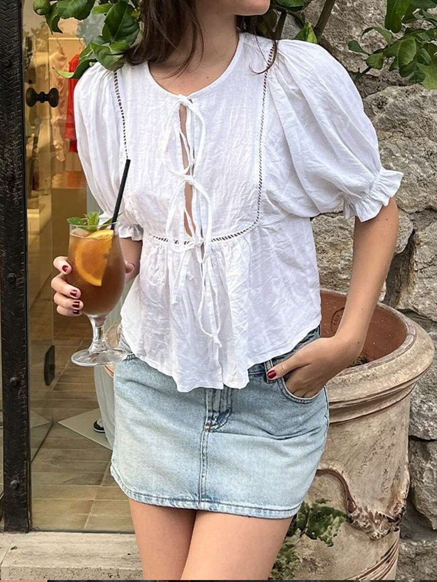 SHEIN BAE 綁帶前褶皺泡泡袖荷葉腰襯衫 - 白色 - 查看 1
