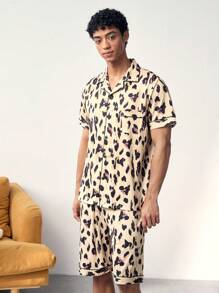 Men Allover Print Short Sleeve Shirt & Pants PJ Set / Pajama Set - Brown - View 6