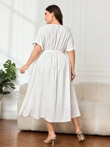 Mulvari Plus Size Women's Embroidery Decorated Short Sleeve Dress - White - View 4