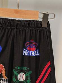 SHEIN 2 件装男婴休闲运动 V 领无袖上衣和短裤套装，印有有趣的字母和数字，风格简约 - 黑色 - 查看 3