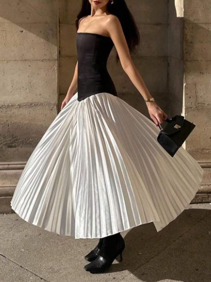 Chiquease Women Summer Ruched Bust Tight A-Line Dress - Black and White - View 1