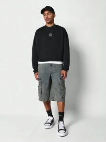 SUMWON Designer Cropped Sweatshirt Liquid Chrome Print Streetwear Urban Style Fall Winter Collection Relaxed Fit Premium Cozy Essential - Black - View 4