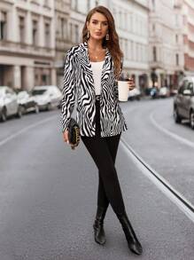 SHEIN Clasi Blazers largos con estampado de cebra elegante y moderno para mujer con mangas largas - Blanco y Negro - Ver 8