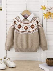 SHEIN Nuevo producto suéter de otoño e invierno con cuello de camisa para niño joven. Este suéter para bebés con cuello de camisa está diseñado con un patrón de Fair Island, mostrando un estilo fresco y lindo infantil, agregando elementos de creatividad y moda. El patrón puede contener elementos como patrones de dibujos animados con líneas brillantes y coloridas, agregando vitalidad e inocencia al suéter. El suéter está hecho de tejido suave y cómodo, adecuado para la piel tierna de bebés y niños pequeños, haciendo que el bebé se sienta cálido y cómodo cuando lo usa. Centrándose en la combinación de comodidad y sentido de la moda, es adecuado para el uso diario. Un suéter como este no solo puede decorar la linda imagen del bebé, sino que también puede agregar aspectos destacados a la ropa del bebé, mostrando la belleza juguetona y animada de los bebés. Ya sea para reuniones familiares o para jugar, este suéter se convertirá en una prenda destacada en el armario del bebé.