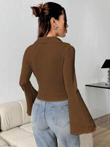 Flirla Áo sơ mi nữ tay bèo cài nút phía trước - Cà phê nâu - Xem 2