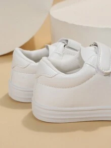 Fashionable Unisex Casual Hook And Loop Slip On Sneakers For Kids, Perfect For Back-To-School Season