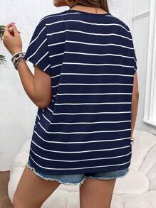 SHEIN VCAY Maglietta a maniche corte a girocollo con righe multicolore, stile boho, taglia comoda, adatta per le vacanze estive