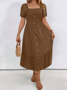 SHEIN LUNE 大尺碼女裝純色簡約日常款方領短袖連衣裙 - 棕色 - 查看 1