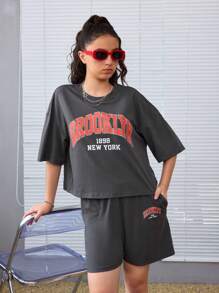 SHEIN Teenage Girl's Casual Loose Fit College-Style Black & Grey Knitted English Print T-Shirt With Waistband Labelled Shorts, 2pcs/Set - Dark Grey - View 5