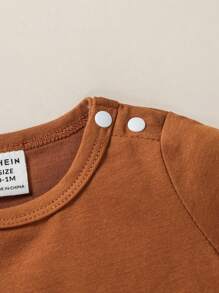 SHEIN Baby Boy Summer Casual Solid Color Short-Sleeved Top And Animal Print Jumpsuit Set - Multicolor - View 4