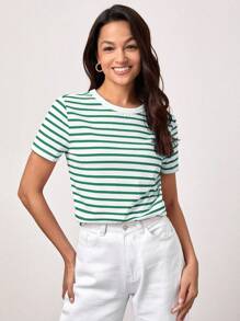 SHEIN BASICS 春夏款休閒條紋印花T恤 - 綠色 - 查看 6