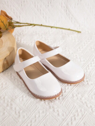 Fashion Girls' Mary Jane Shoes With Buckle Strap And Hook And Loop Closure, Solid Color, Flat